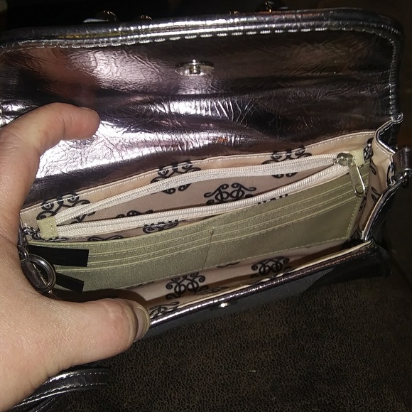 Handbag - Picture 3 of 3